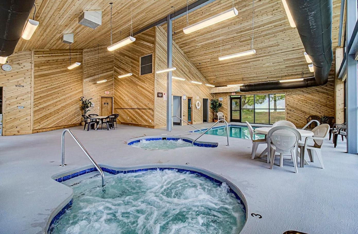 Mountain Villa Magnificent Views - 2 Pools, Fireplace & Hot Tub Гатлинбург Экстерьер фото